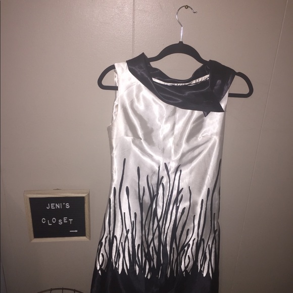 H&M dress - Picture 4 of 4